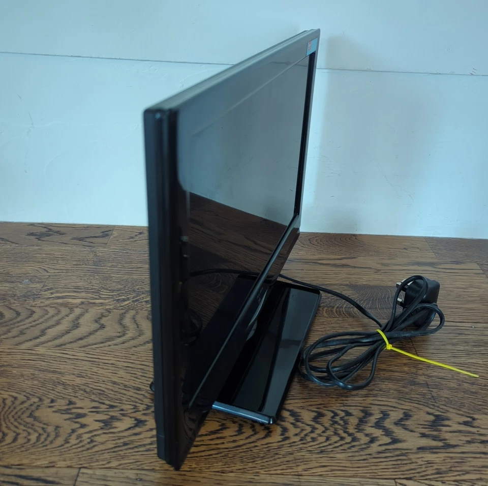 Alba LED16911HD 16" HD LED TV con Mando a Distancia Totalmente Funcionando  - Imagen 3 de 4