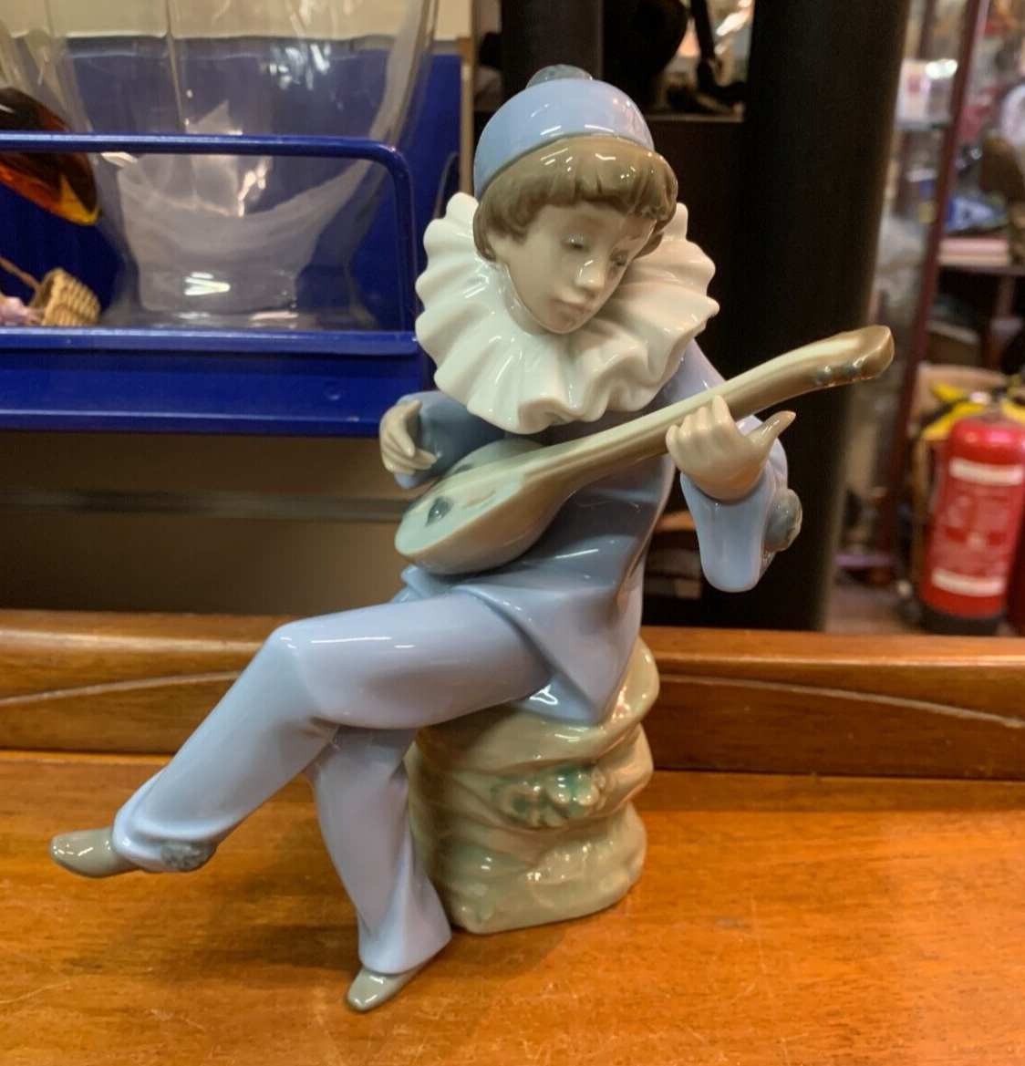 Lovely Rare Nao by Lladro Jester with Mandolin Porcelain Figurine