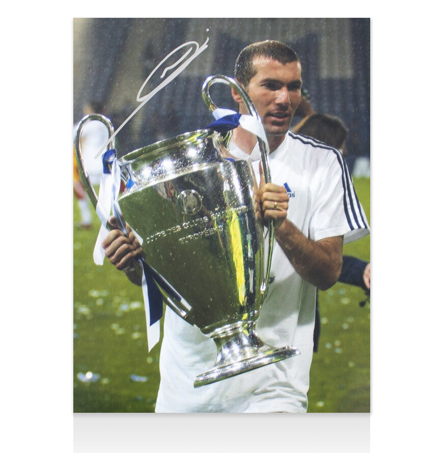 2002年UEFAレアル・マドリード優勝サイン入り記念写真 2002年UEFAレアル・マドリード優勝サイン入り記念写真 2002年