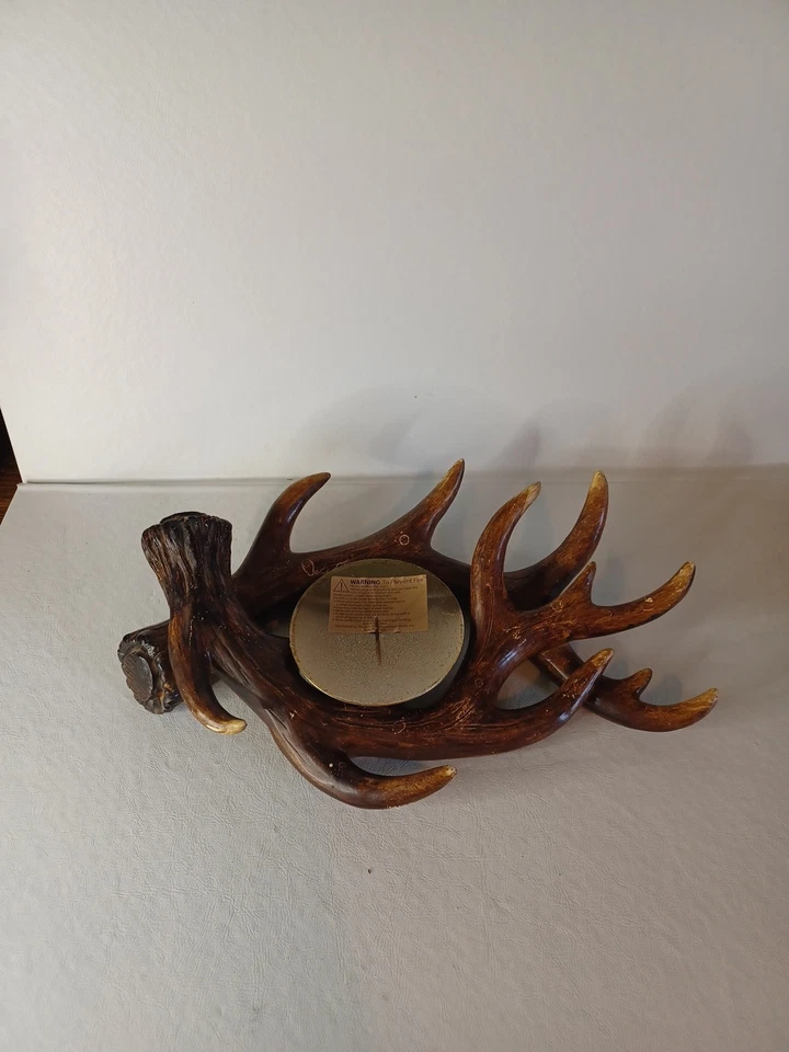 Candelabro de asta sintética con vela perfumada grande de 2 libras con una mecha. Foto 3 de 4