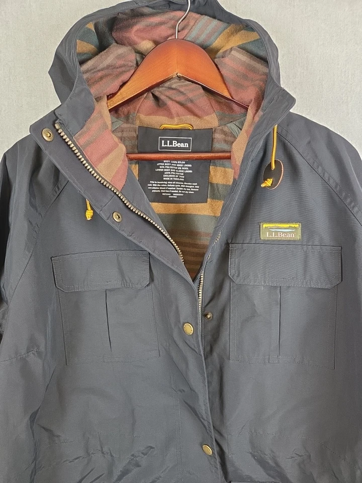 LL Bean 1X Plus Mountain Classic Water Resistant Hooded Jacket Coat Lined Black - Image 2 of 4