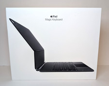 Apple Magic Keyboard for iPad Air 13  Black MGYY4LL/A A3340 - NEW SEALED .  