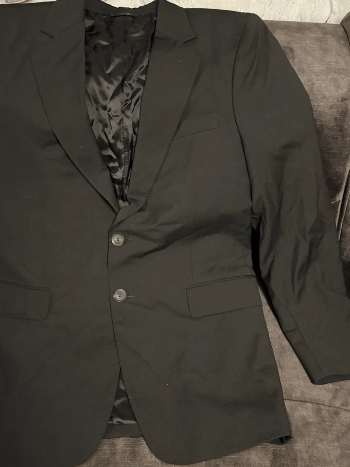 Chaqueta deportiva Gucci para hombre SZ48 Slim Fit Black 2 Button Foto 2 de 4