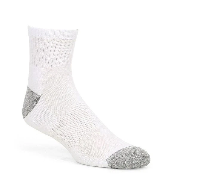 Roundtree & Yorke Gold Label Men 12 Pairs White Quarter Socks Sport Made USA New