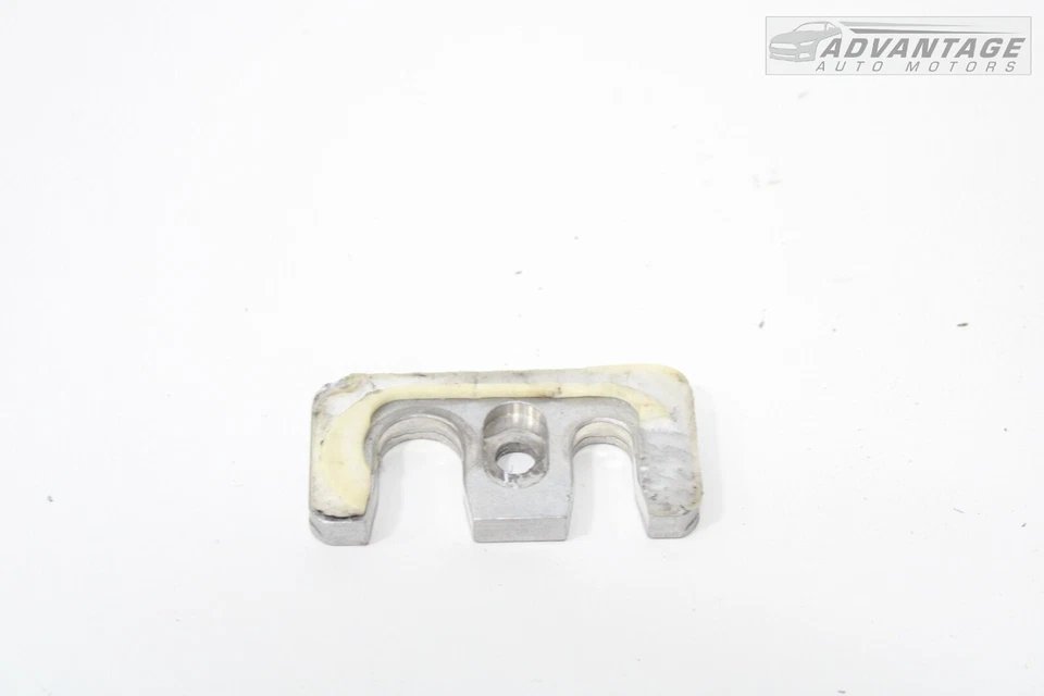 2011-2018 AUDI A8L 3.0L QUATTRO FRONT AC REFRIGERANT PIPE TUBE BRACKET OEM - Image 2 of 4