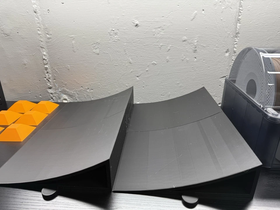 Rc car 3d printed Ramp for 1/18th and 1/24th scale cars - Losi - axial - - Image 2 of 4