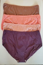Hanes Just My Size Women's Size 14 Briefs Underpants 4 pair New No Packaging