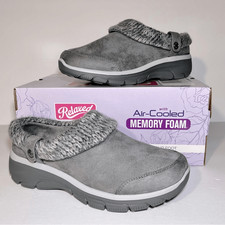 Skechers Good Duo Easy Going Suede Clogs Size: 7