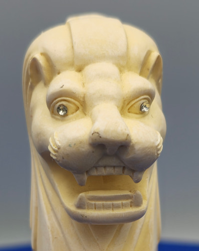 Singapore Merlion Figurine Souvenir – Faux Ivory Resin Statue