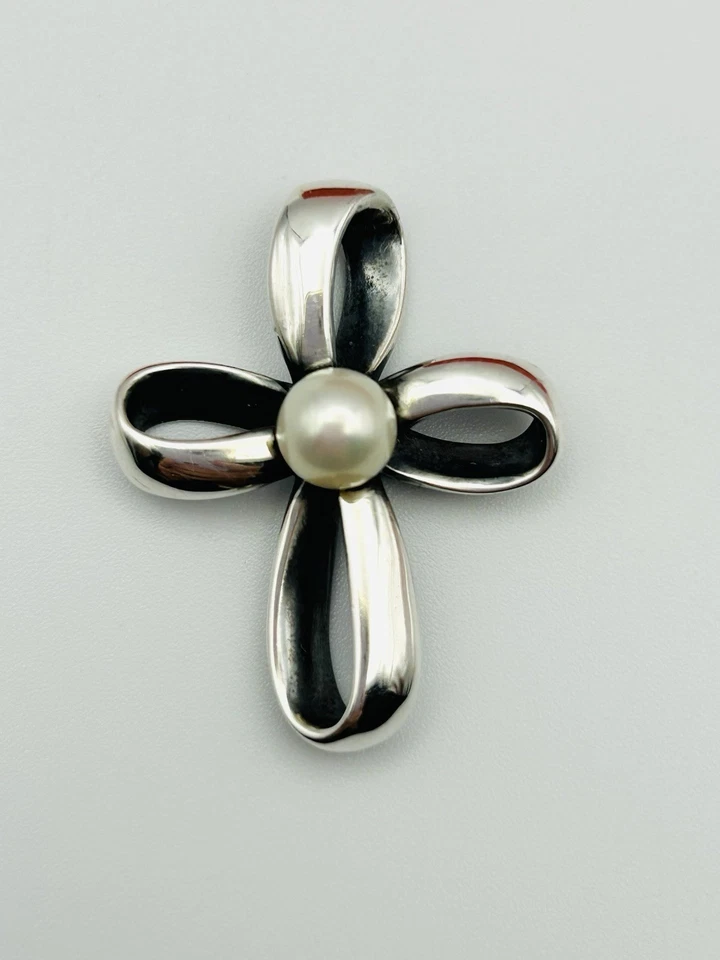 Colgante Cruz Perla Cinta Retorcida Plata Esterlina 925 Retirado James Avery Foto 2 de 4