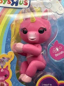 Fingerlings Baby Unicorn Pink Skye, Toys R Us Exclusive, NIB 40+ Sounds