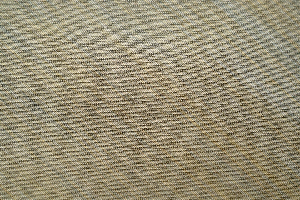 Corbata de cuello lisa a rayas vintage VALENTINO 100 % seda hecha en Italia Foto 3 de 4