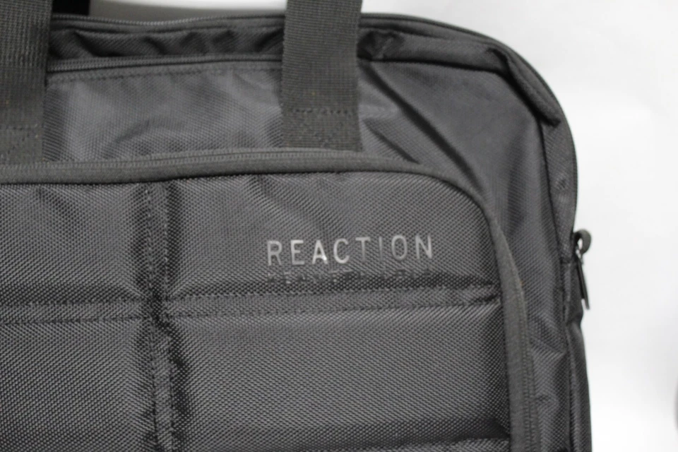 KENNETH COLE REACTION  15.6" LAPTOP  PORTFOLIO (539975) Messenger Bag - Image 2 of 4