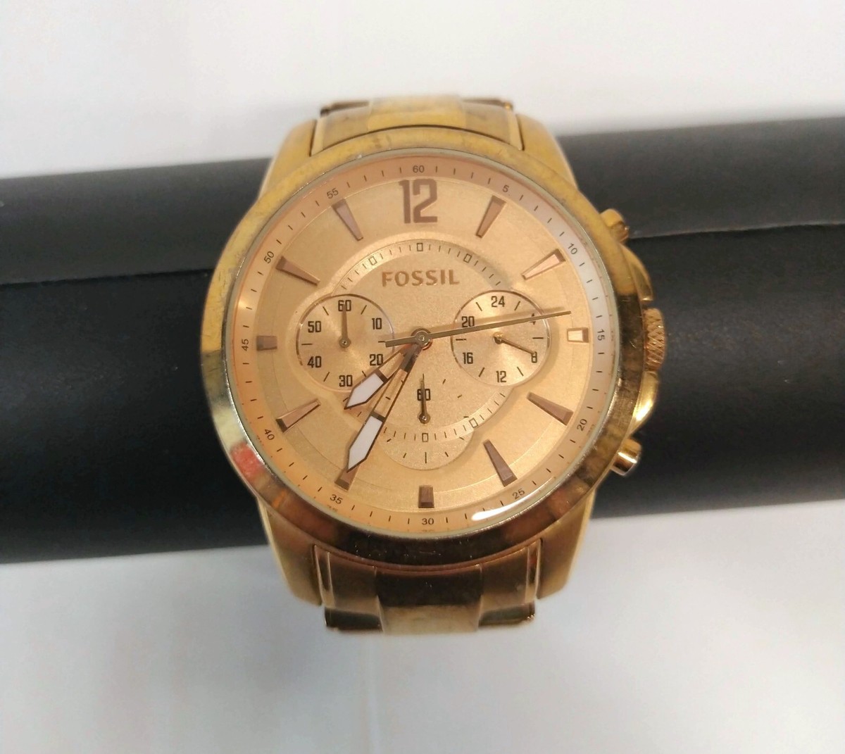 LIKE NEW CONDITION Fossil Rose Gold Watch (Battery needed) Women main image 3