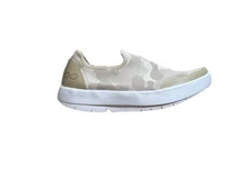 OOFOS Womens Size 8 OOmg eeZee Low Shoe Limited Tan Camo White Sand Desert