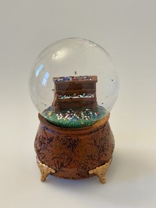 Taylor Swift Globe | eBay