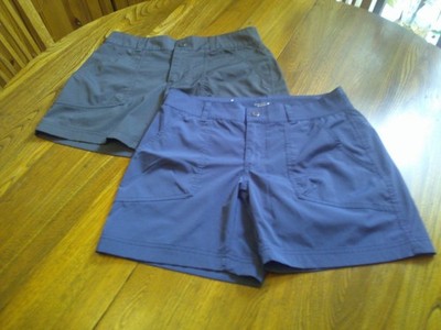2 PAIR Womens OMNI SHIELD Kestrel trail Stretch Short SIZE 4 NAVY & GRAY EUC