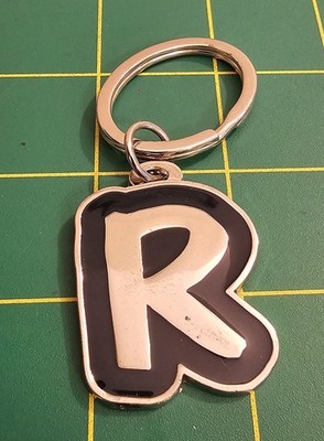 Letter ''R'' Keychain Silver Tone Black Enamel Alphabet Initial Key, B3b6
