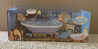 2003 Mattel My Scene Getting Ready In My Tub Kenzie Doll Playset
