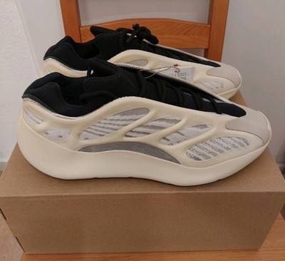 adidas Yeezy 700 V3 Azael | 46 | NEU