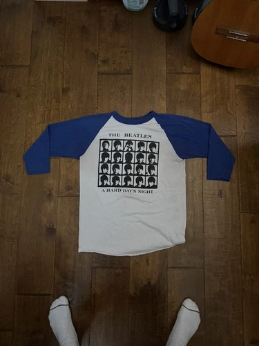 The Beatles A Hard Days Night Raglan T Shirt Size La 1980s vintage concert t-shirt, vintage, size L, single stitch, B+ condition