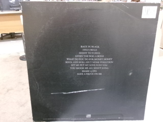 AC / DC Back in Black 12