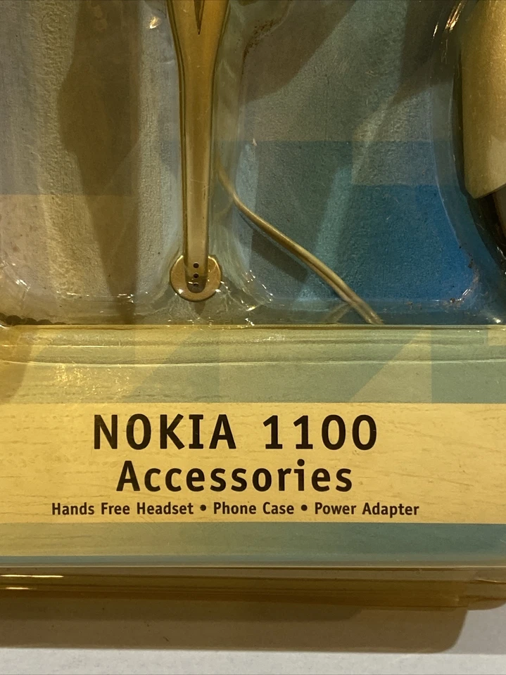 Vintage Net 10 Nokia 1100 Accesorios Cargador de Coche/Juego de Cabezales/Estuche NUEVO STOCK ANTIGUO Foto 2 de 4