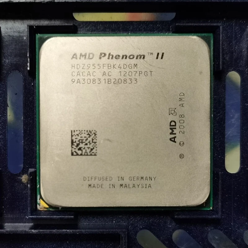 AMD Phenom II X4 810 Quad-Core Processor | 2.60 GHz, 6MB Cache, Socket AM3, 95W, Retail Boxed With 3-Year Warranty
