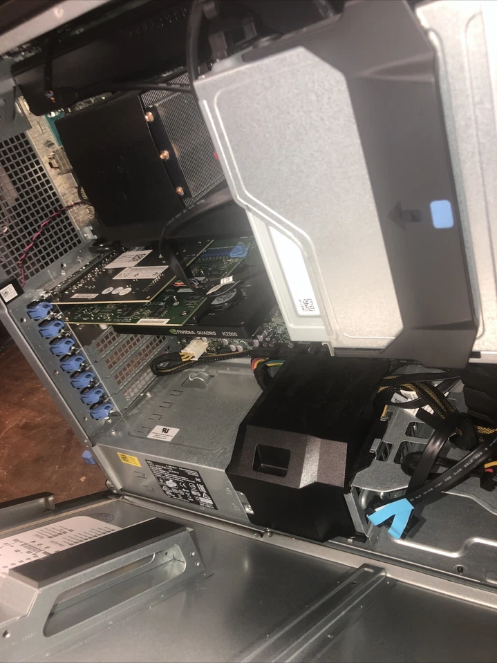 Dell Precision T3610 Windows 10 Pro Desktop - Image 3 of 4