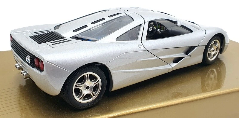 Guiloy 1/18 Scale Diecast 67504 - McLaren F1 GTR Prototype - Gris Satin (Silver) - Image 2 of 4