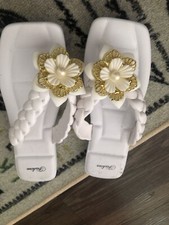 women slippers size 6