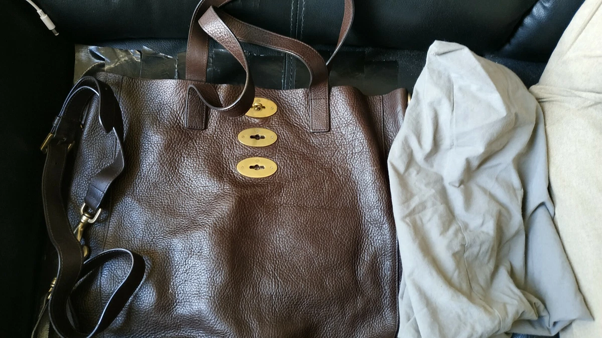 Removable bag shop strap
