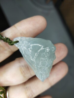 Certified grade A Burma jadeite jade icy watery frog and Lotus pendant Necklace