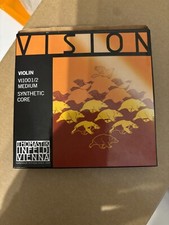 Thomastik Vision VI100 1/2 Medium Synthetic Core Violin String