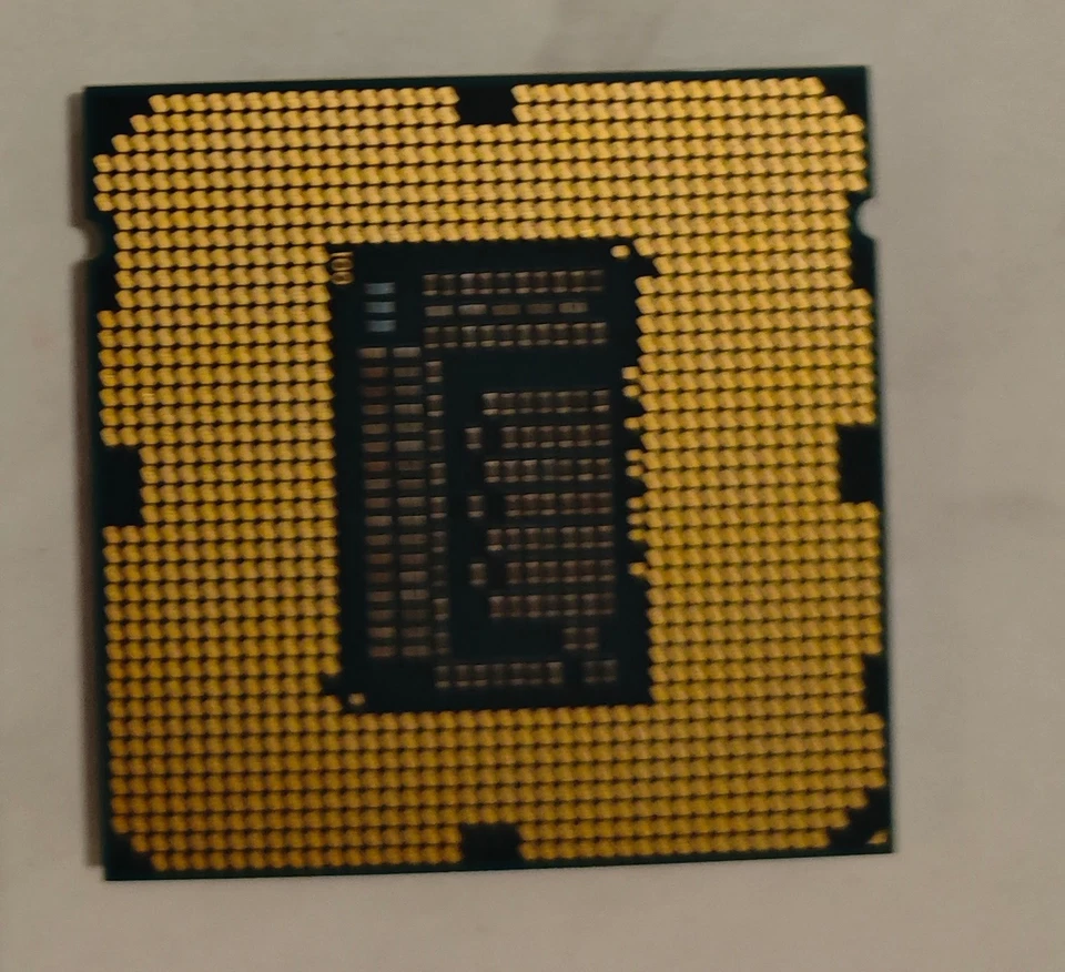Intel Core i5-3570K 3.4GHz (3.8GHz Turbo) LGA 1155 - Image 2 of 2