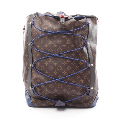 Authentic Louis Vuitton Backpack in excellent condition. Includes dust bag. 100% AUTHENTIC LOUIS VUITTON MONOGRAM CANVAS PALM SPRINGS  main image 3