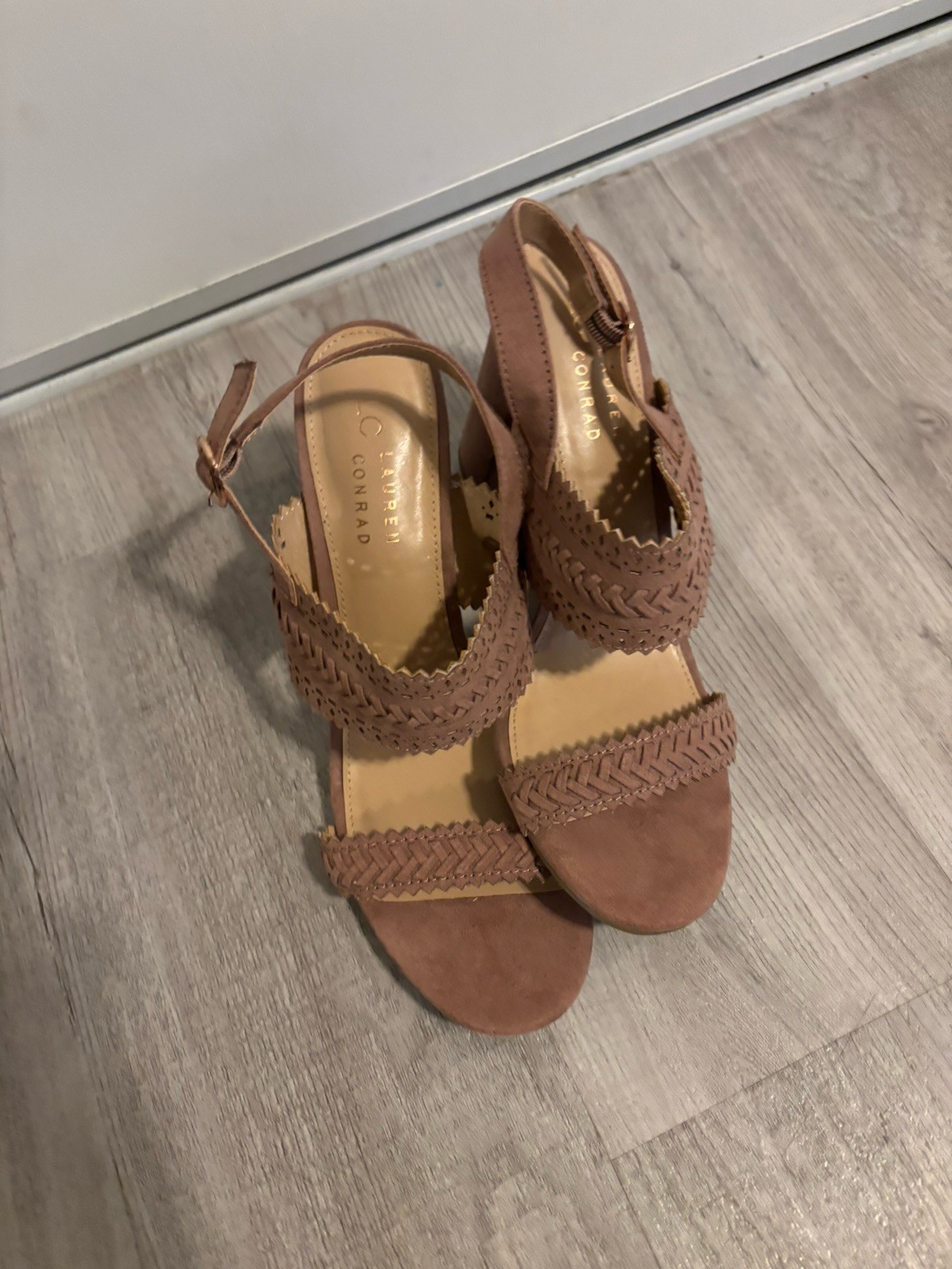 Lauren Conrad Block Heels Size 9.5-10 Mauve Purple Pink Wedding Guest Comfort