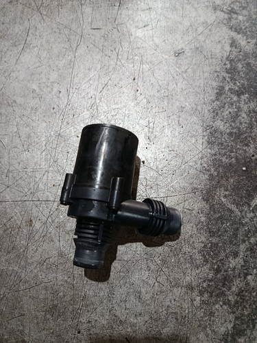 Original BMW 5er E39 7er E38 Zusatzwasserpumpe Wasserpumpe Umwälzpumpe 8381989