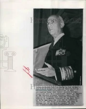 1959 Press Photo Ambassador Jerauld Wright commends NATO Forces - sba07853