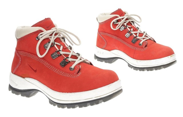 nike hiking shoes womens