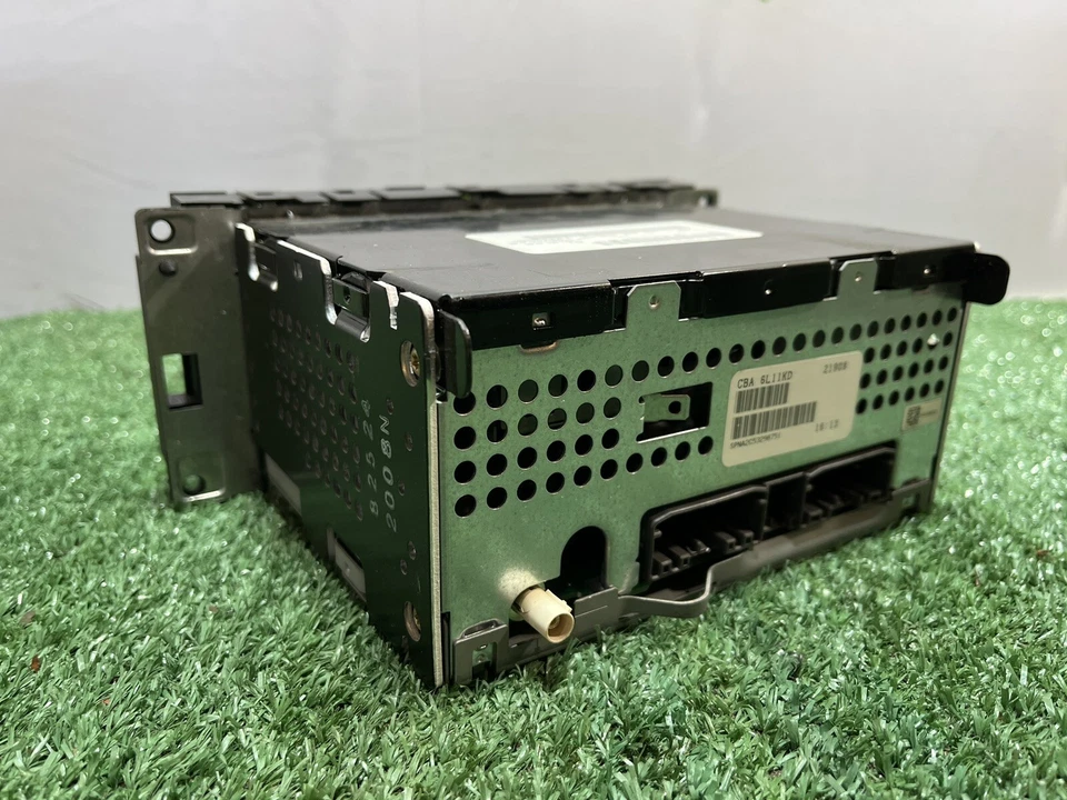 Radio Chrysler Aspen Dodge Challenger 2008-2009 pieza # P68021159ac OEM Foto 2 de 3