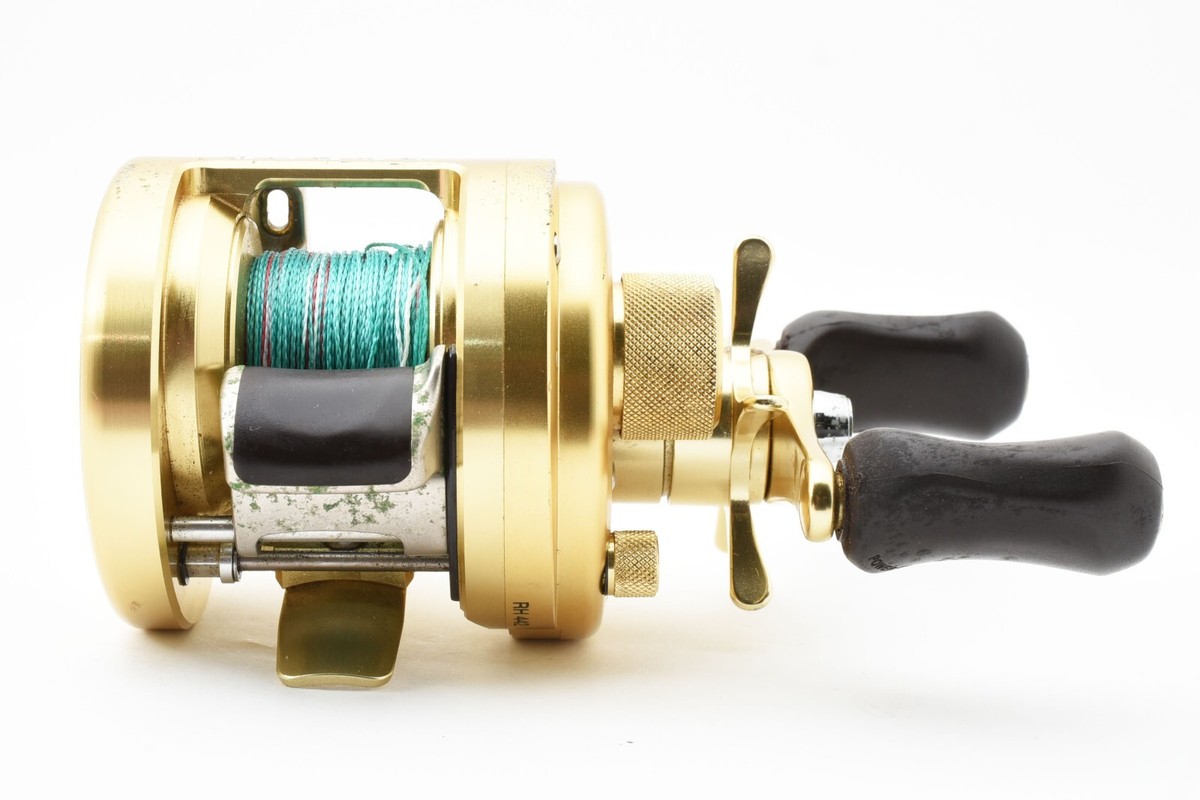 Shimano 01 Calcutta Conquest 100 Right Handle Baitcasting Reel