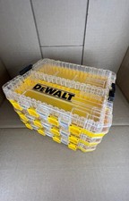 Caja amarilla Dewalt Meduim