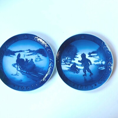 Royal Copenhagen Christmas Collector plates (2)-Fetching Christmas Tree, Skaters