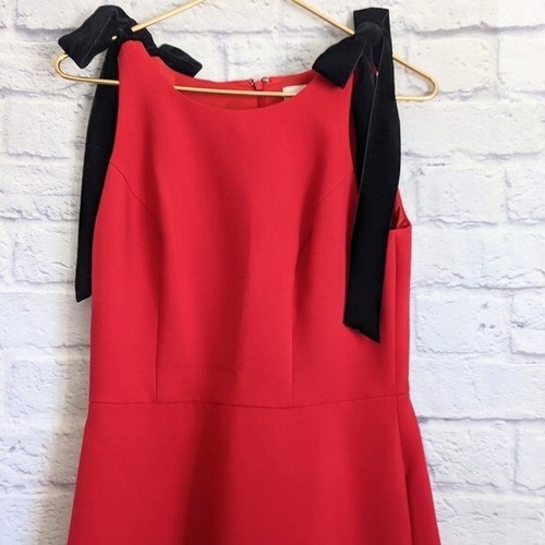 Vestido Gal Meets Glam Zara Calce y Acampanado 2 Corbatas Rojo Negro Terciopelo Hombro Vacaciones - Imagen 2 de 5