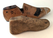  Pair of Cobbler Wooden Shoe Last Form Hinged Arnold Bros. 9-1/2B and Child's