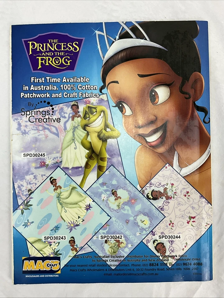 6 x Patchwork & Stitching Magazines Country Threads Magazines  Patterns Included - Image 3 of 4