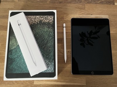 Apple iPad Pro 10.5 Inch 64GB, Wi-Fi - Space Grau