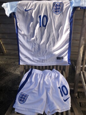 england junior kit 2016