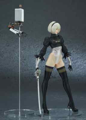 Square Enix NieR Automata 2B type Yoruha & Pod 280mm Figure Deluxe